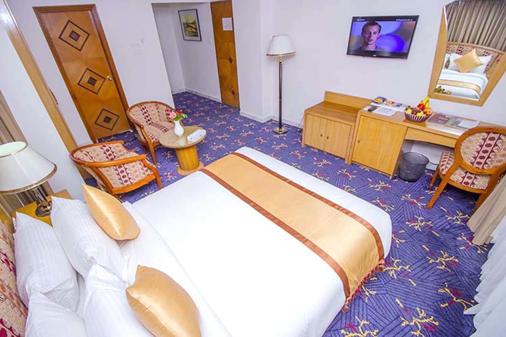Hotel Lake Castle - Parkview Dhaka Extérieur photo