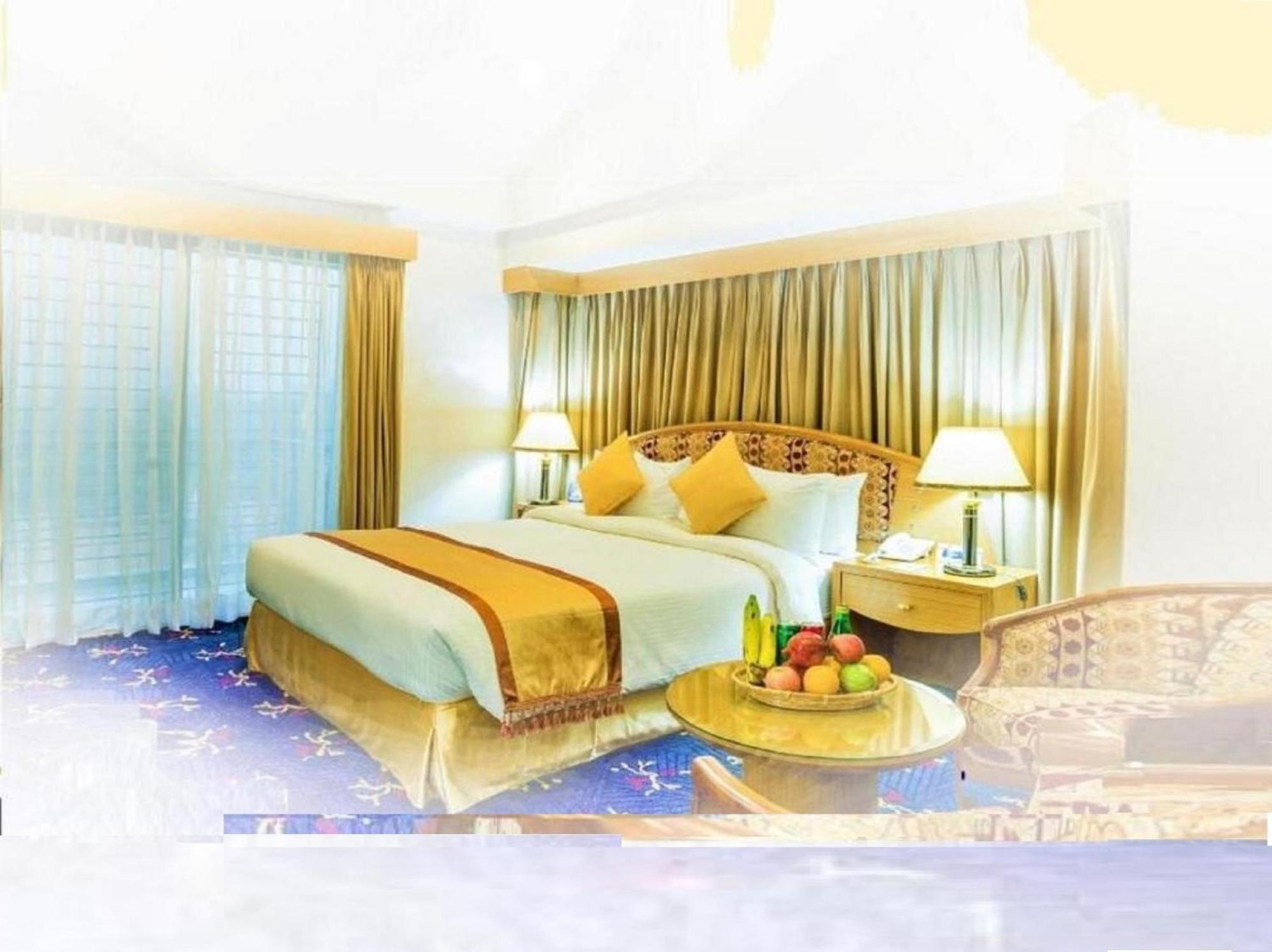 Hotel Lake Castle - Parkview Dhaka Extérieur photo