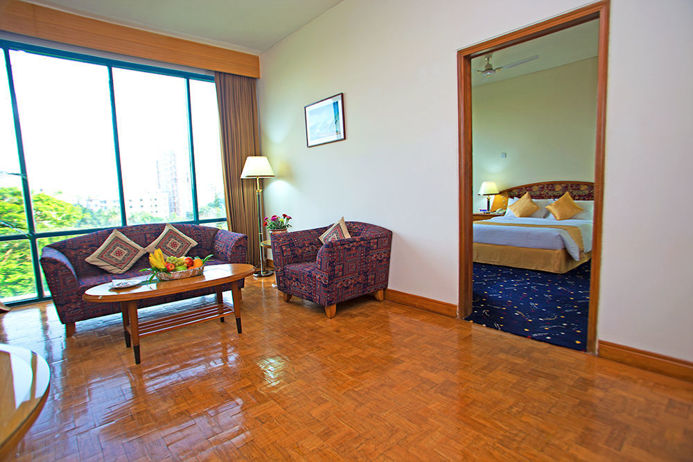 Hotel Lake Castle - Parkview Dhaka Extérieur photo